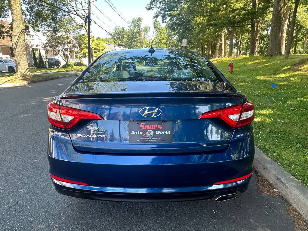 Vehicle view 8