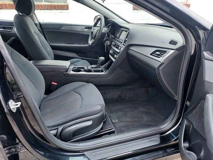 Vehicle view 9