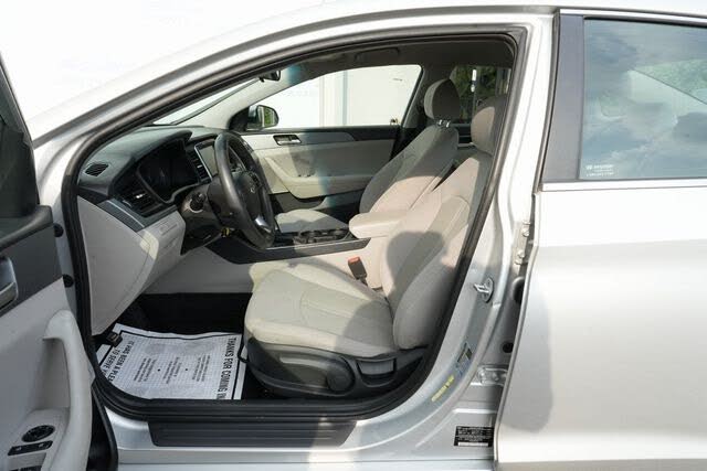 Vehicle view 17