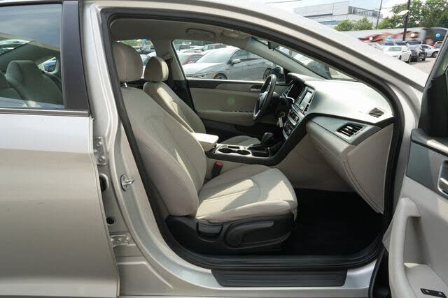 Vehicle view 19