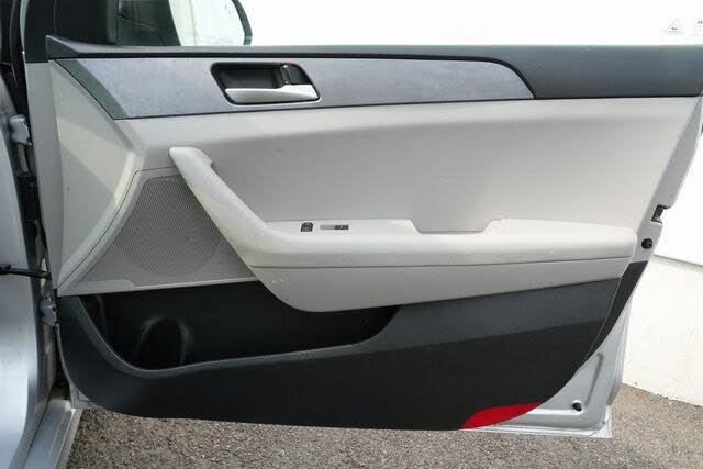 Vehicle view 29