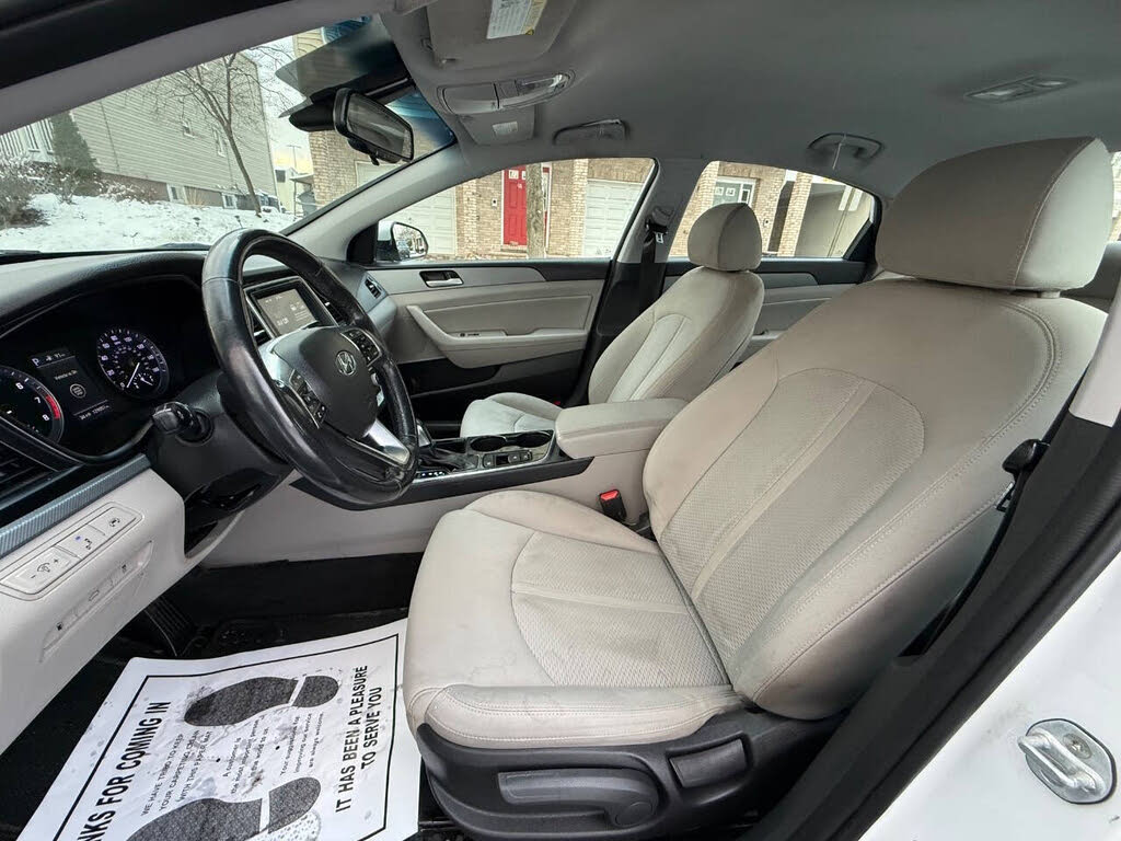 Vehicle view 8