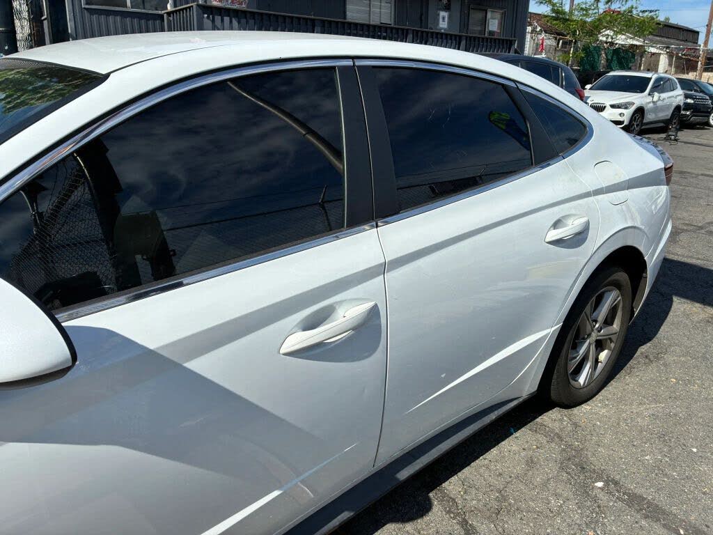 Vehicle view 8