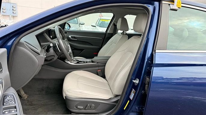 Vehicle view 13