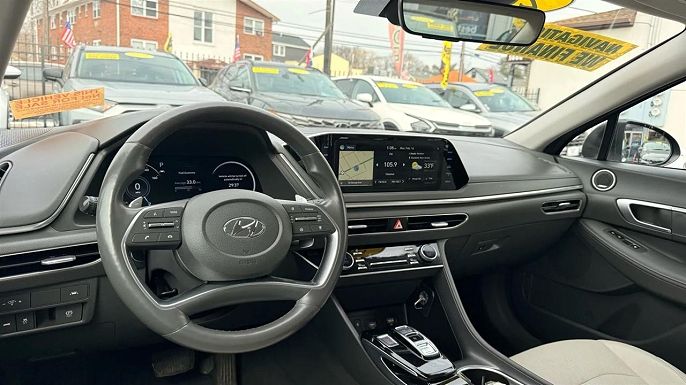 Vehicle view 17