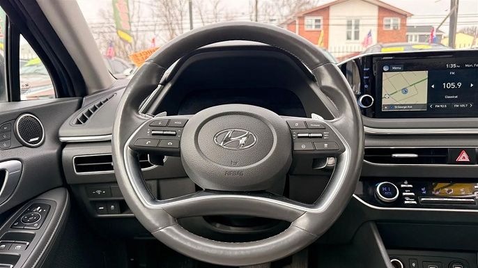 Vehicle view 19