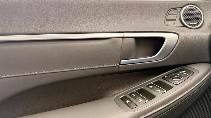 Vehicle view 28