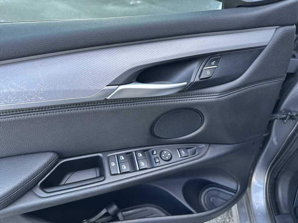 Vehicle view 11