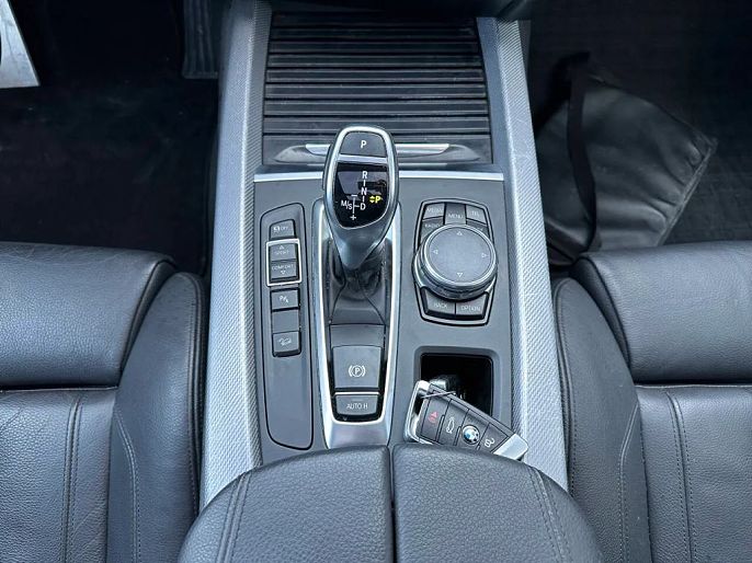 Vehicle view 65
