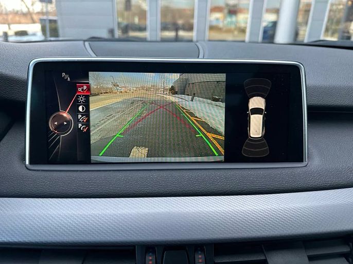 Vehicle view 73