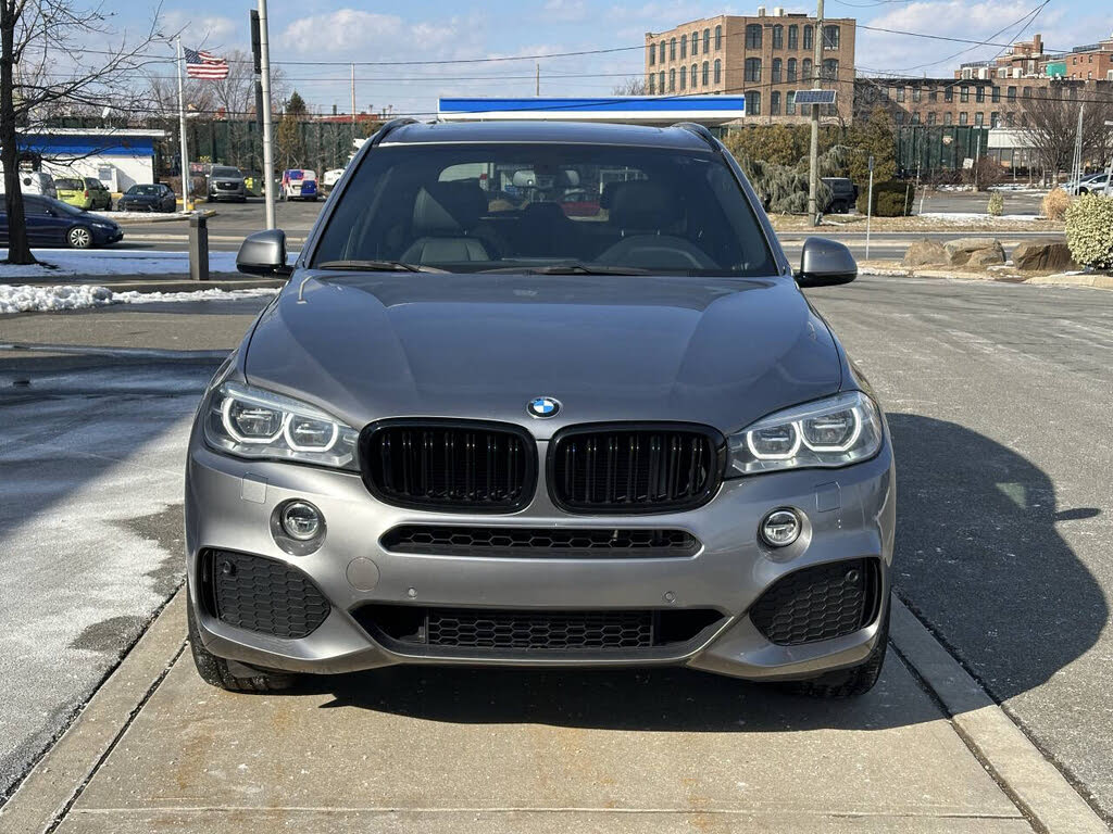 Vehicle view 8