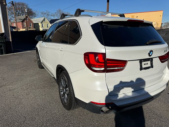 Vehicle view 7