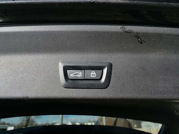 Vehicle view 23