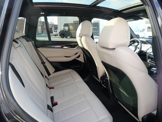 Vehicle view 25