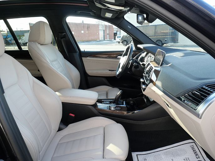 Vehicle view 28