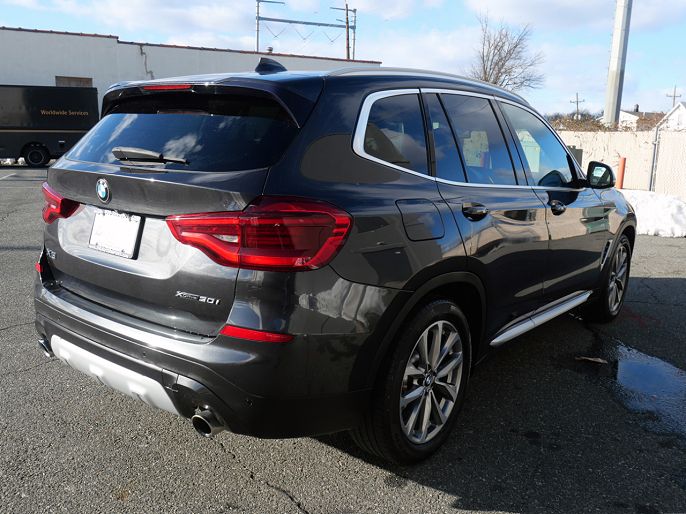 Vehicle view 7