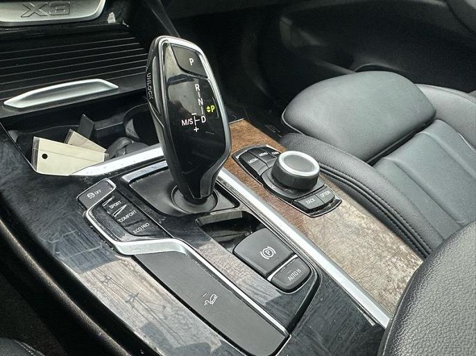 Vehicle view 13