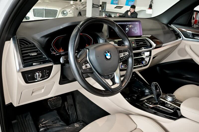 Vehicle view 13