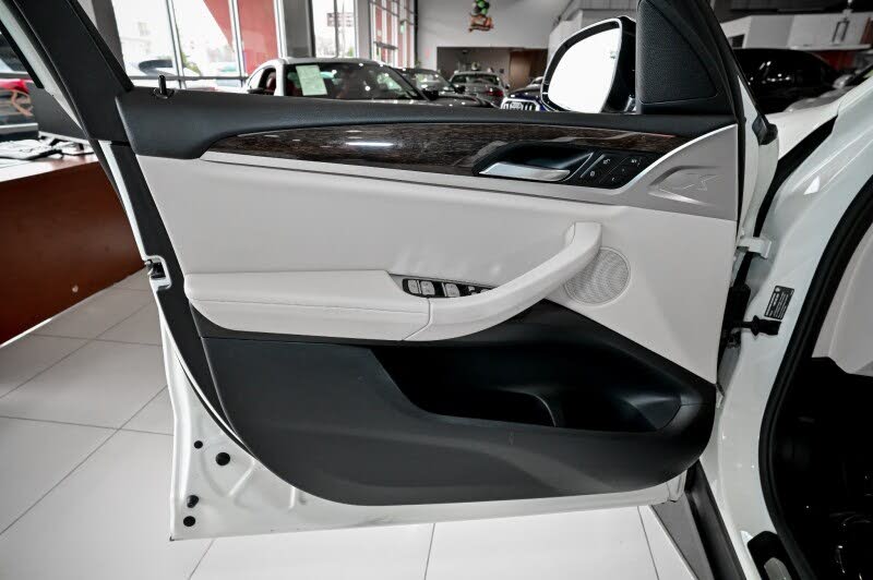 Vehicle view 15