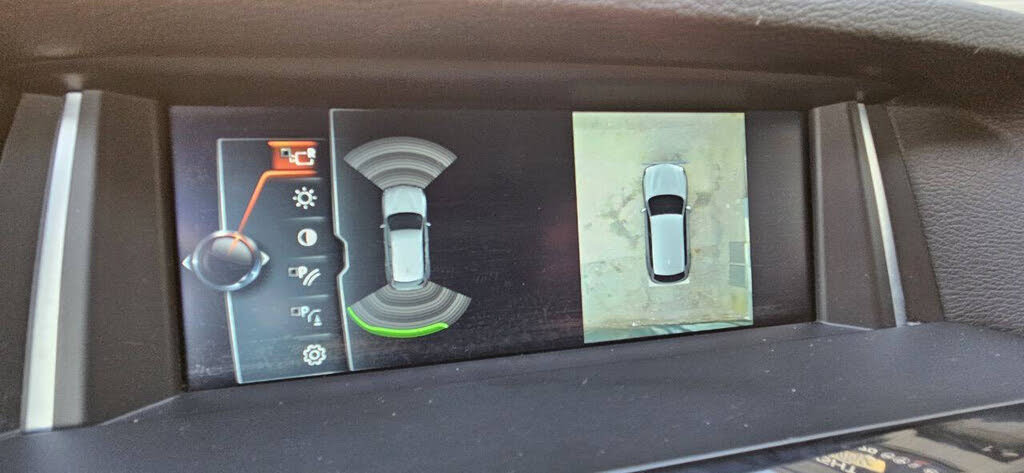Vehicle view 19