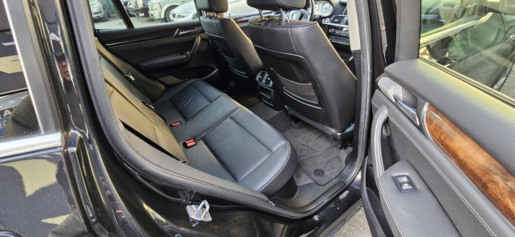 Vehicle view 29