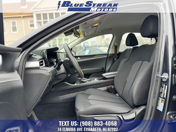 Vehicle view 14