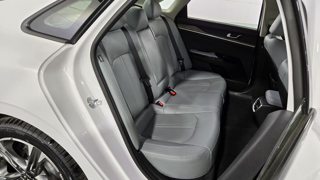 Vehicle view 34