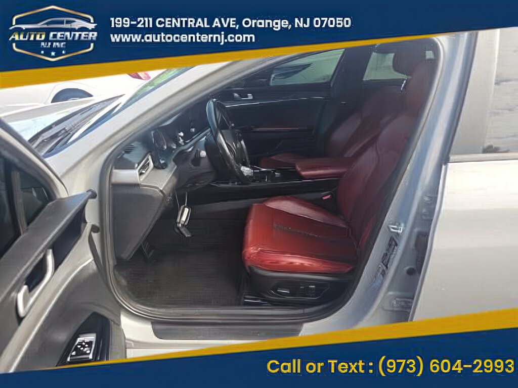 Vehicle view 9