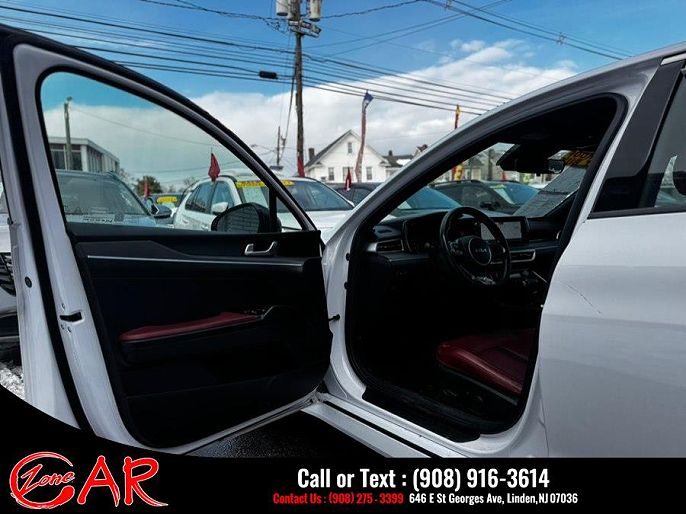 Vehicle view 16