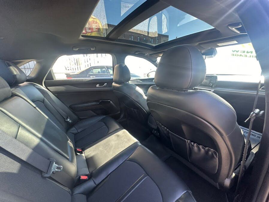 Vehicle view 25