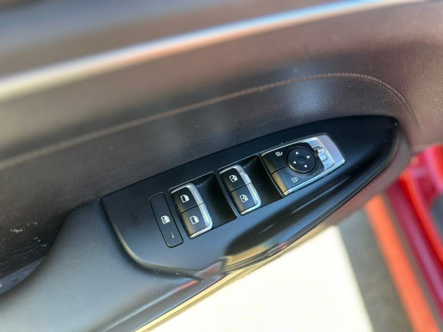 Vehicle view 9