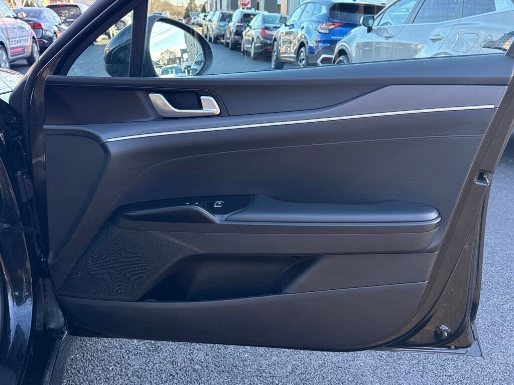 Vehicle view 37