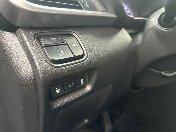 Vehicle view 9