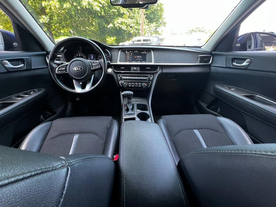 Vehicle view 7