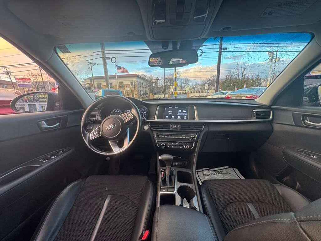 Vehicle view 9