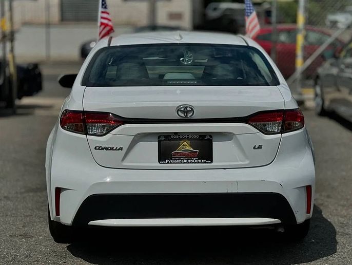 Vehicle view 9
