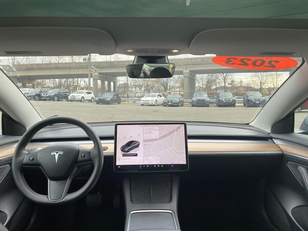 Vehicle view 14