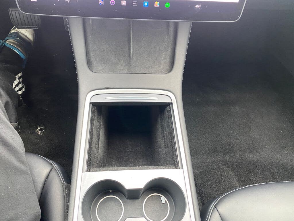 Vehicle view 16