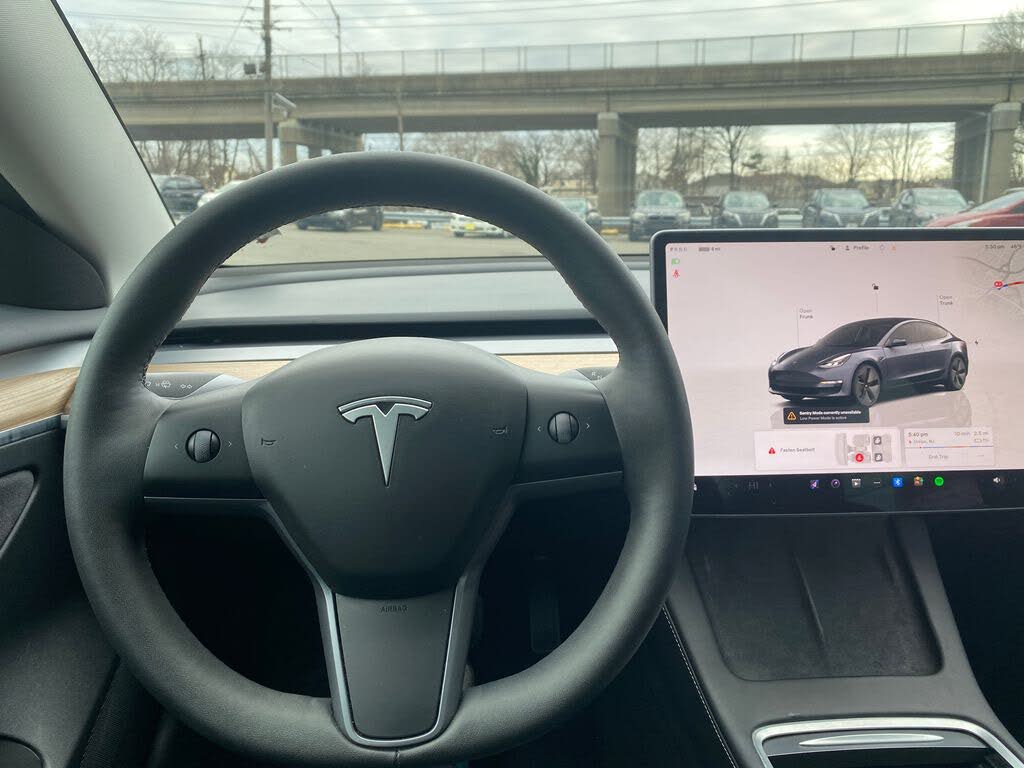 Vehicle view 25