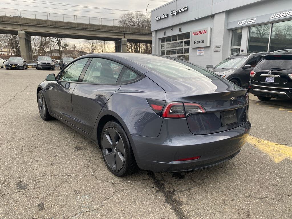 Vehicle view 7