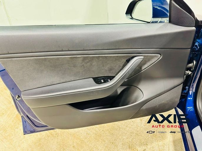 Vehicle view 22