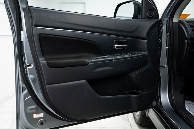 Vehicle view 28
