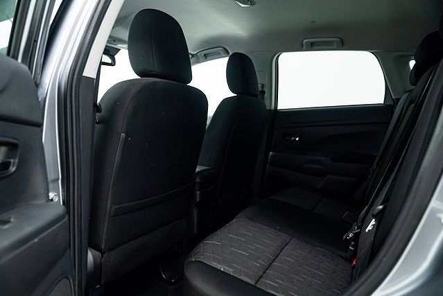 Vehicle view 29