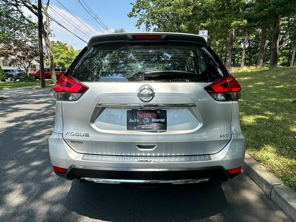 Vehicle view 7