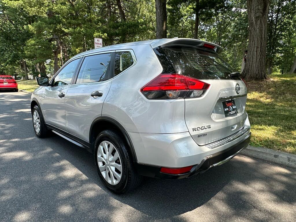 Vehicle view 8