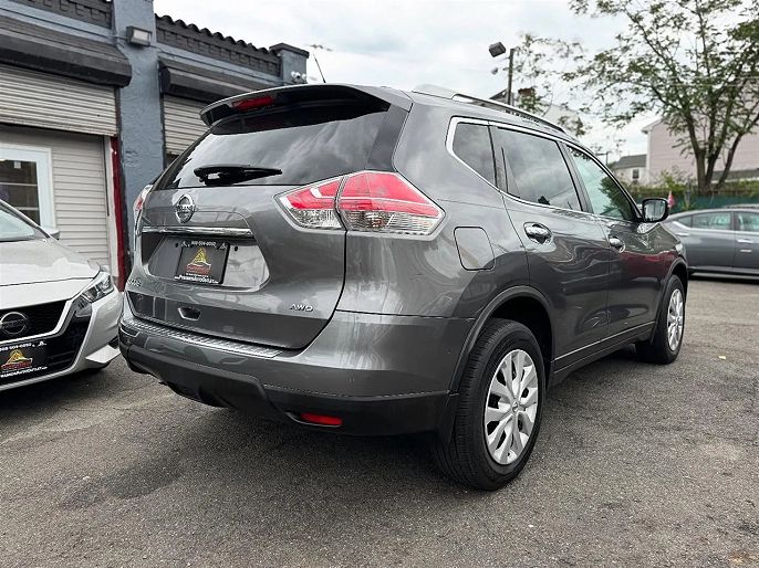 Vehicle view 4