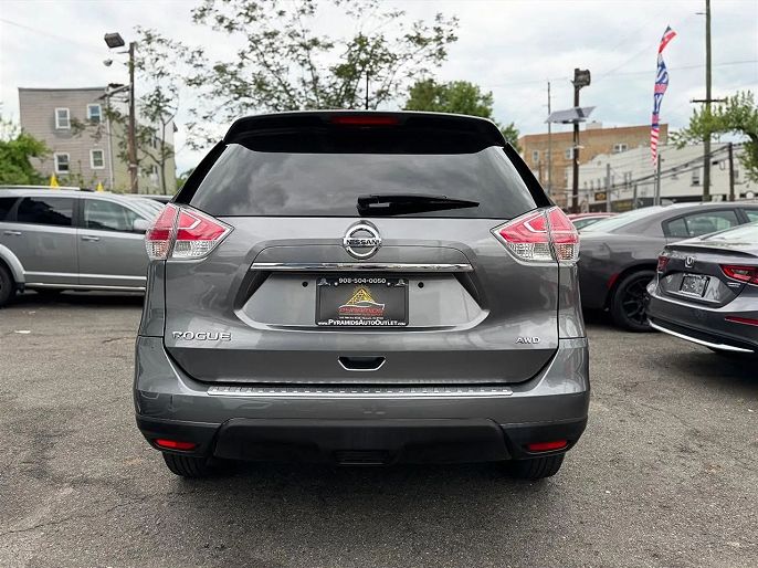 Vehicle view 9