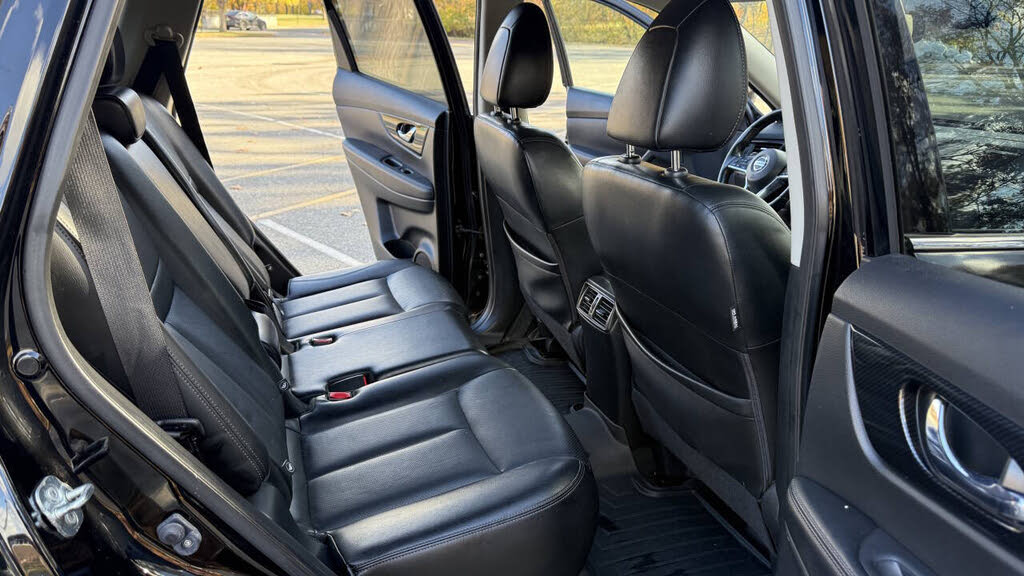 Vehicle view 13