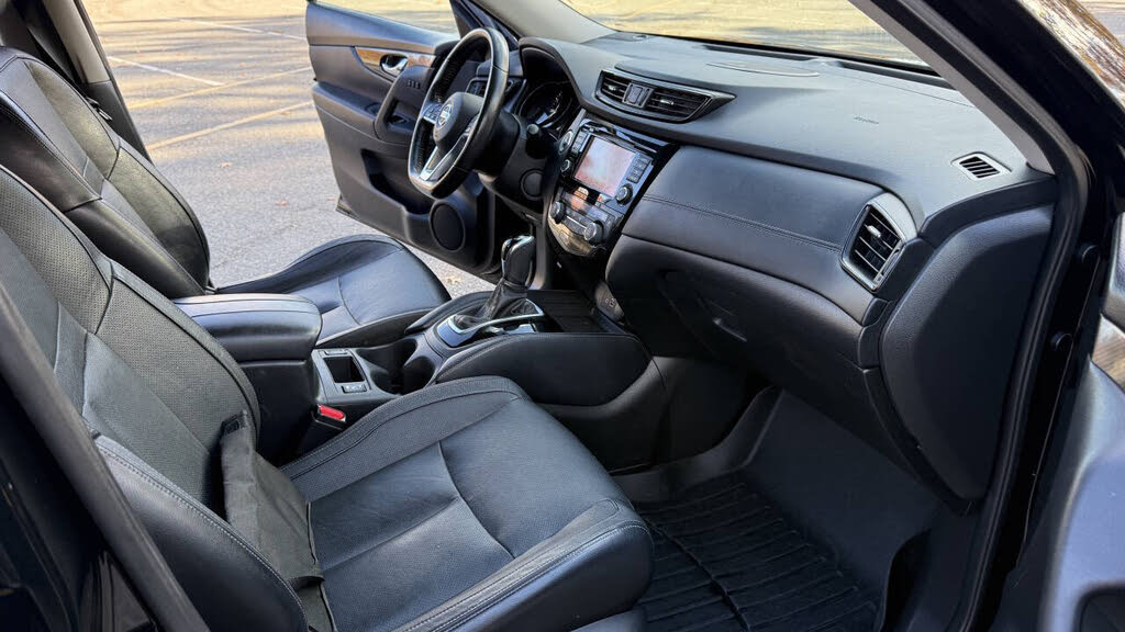 Vehicle view 27