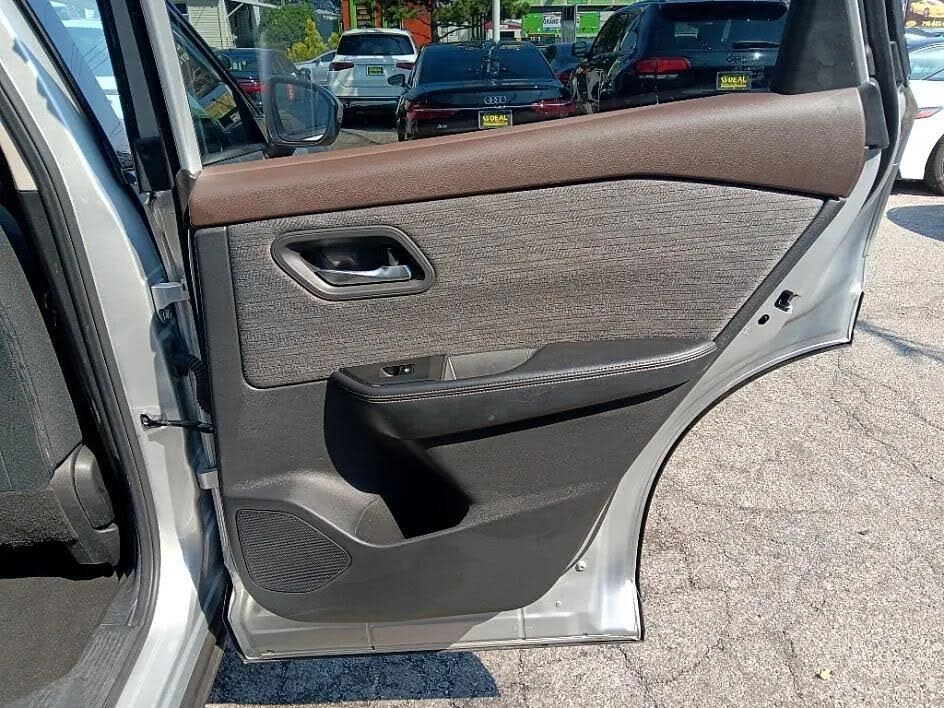 Vehicle view 14